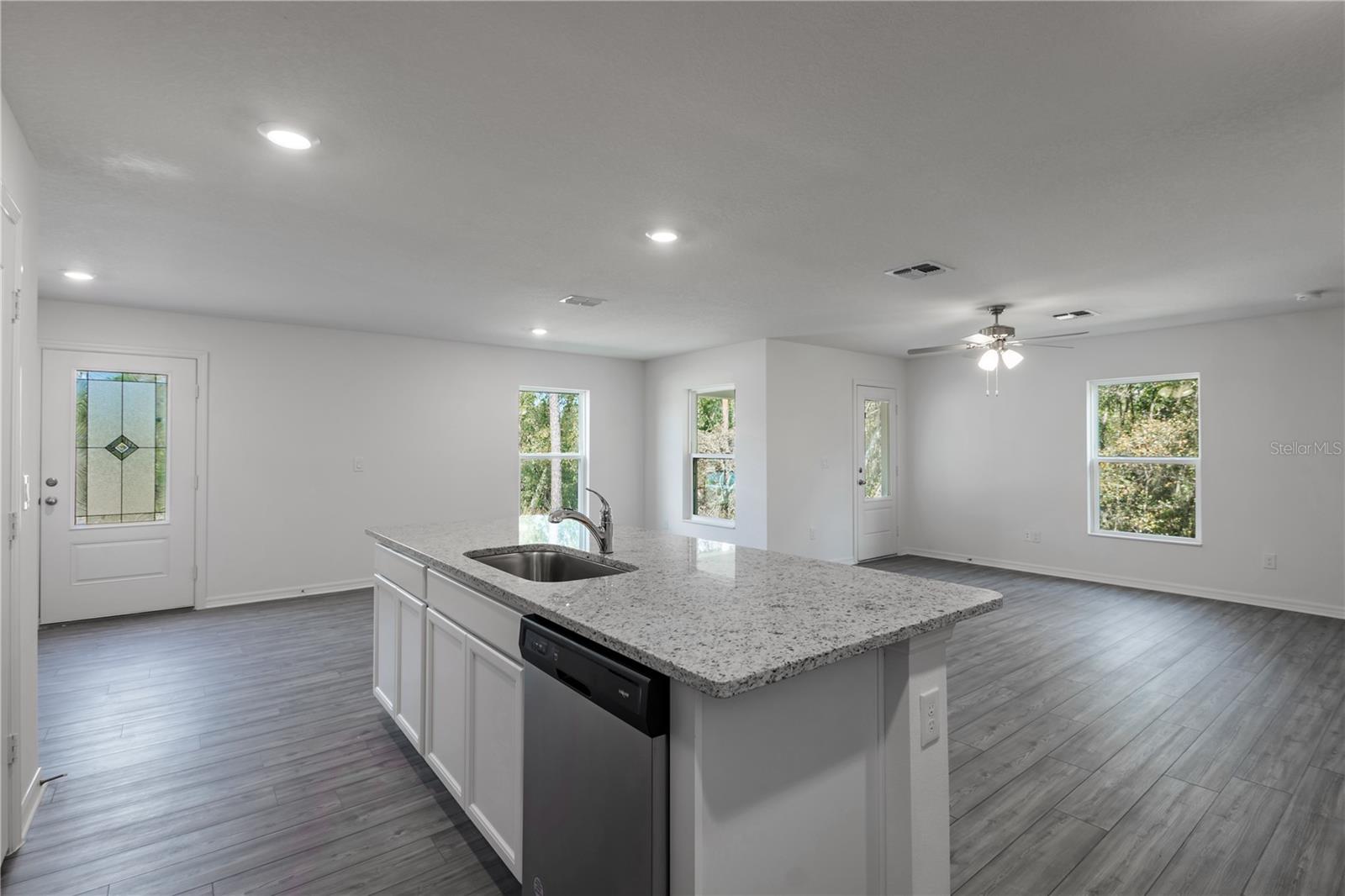 Image 6 of 20 For 596 Bay Leaf Drive