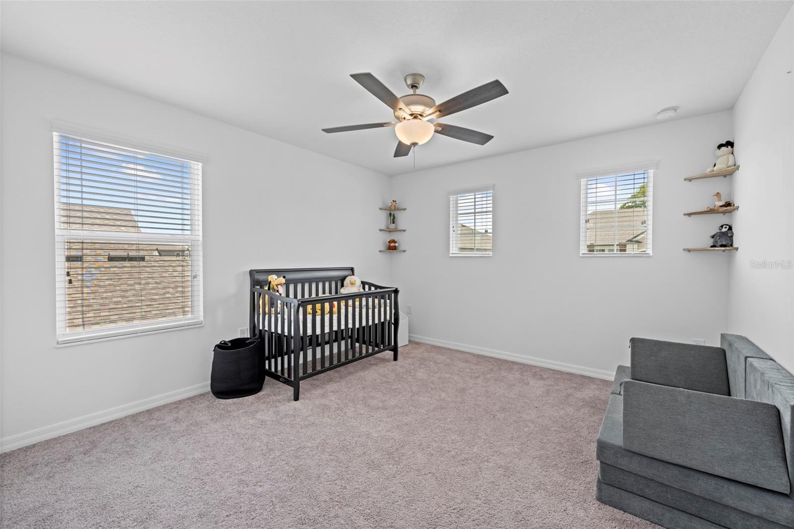 Listing photo id 76 for 12107 Nouveau Avenue
