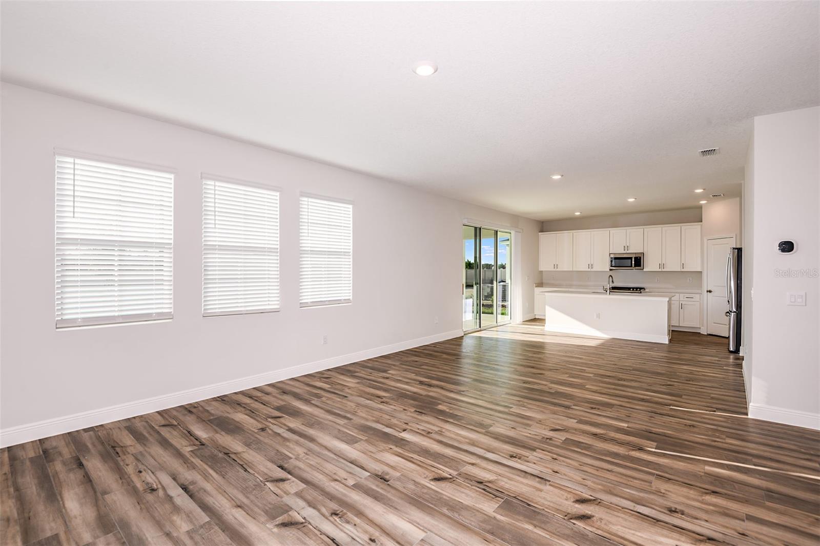 Image 15 of 26 For 10025 Surrey Rose Drive