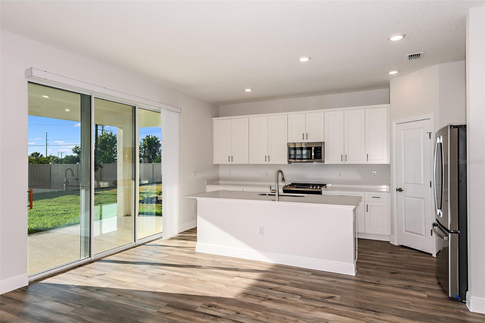 Image 5 of 26 For 10025 Surrey Rose Drive
