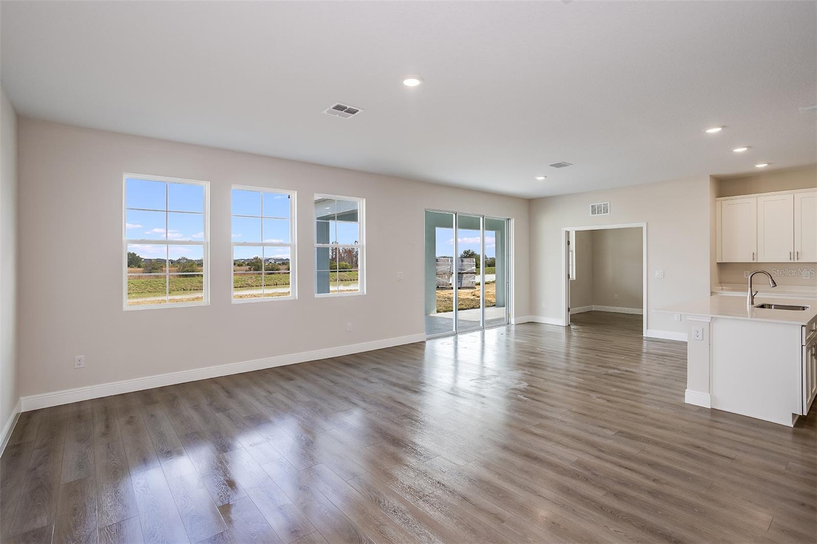 Image 17 of 29 For 10037 Surrey Rose Drive