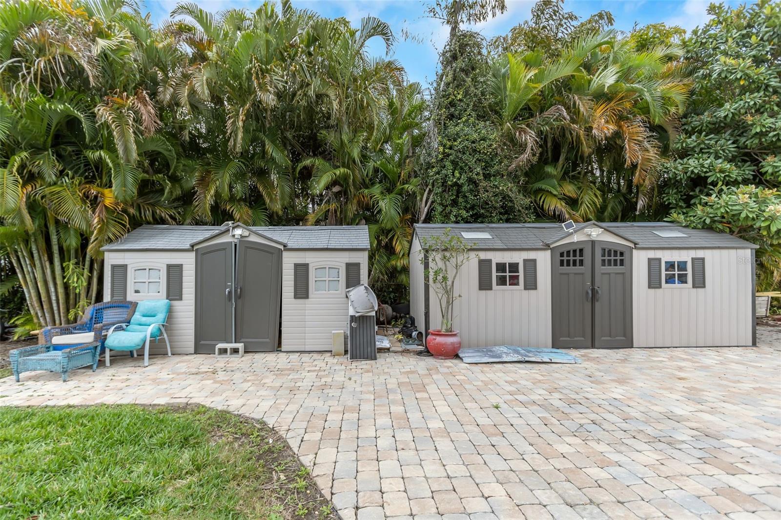 Image 35 of 96 For 424 Island Cay Way