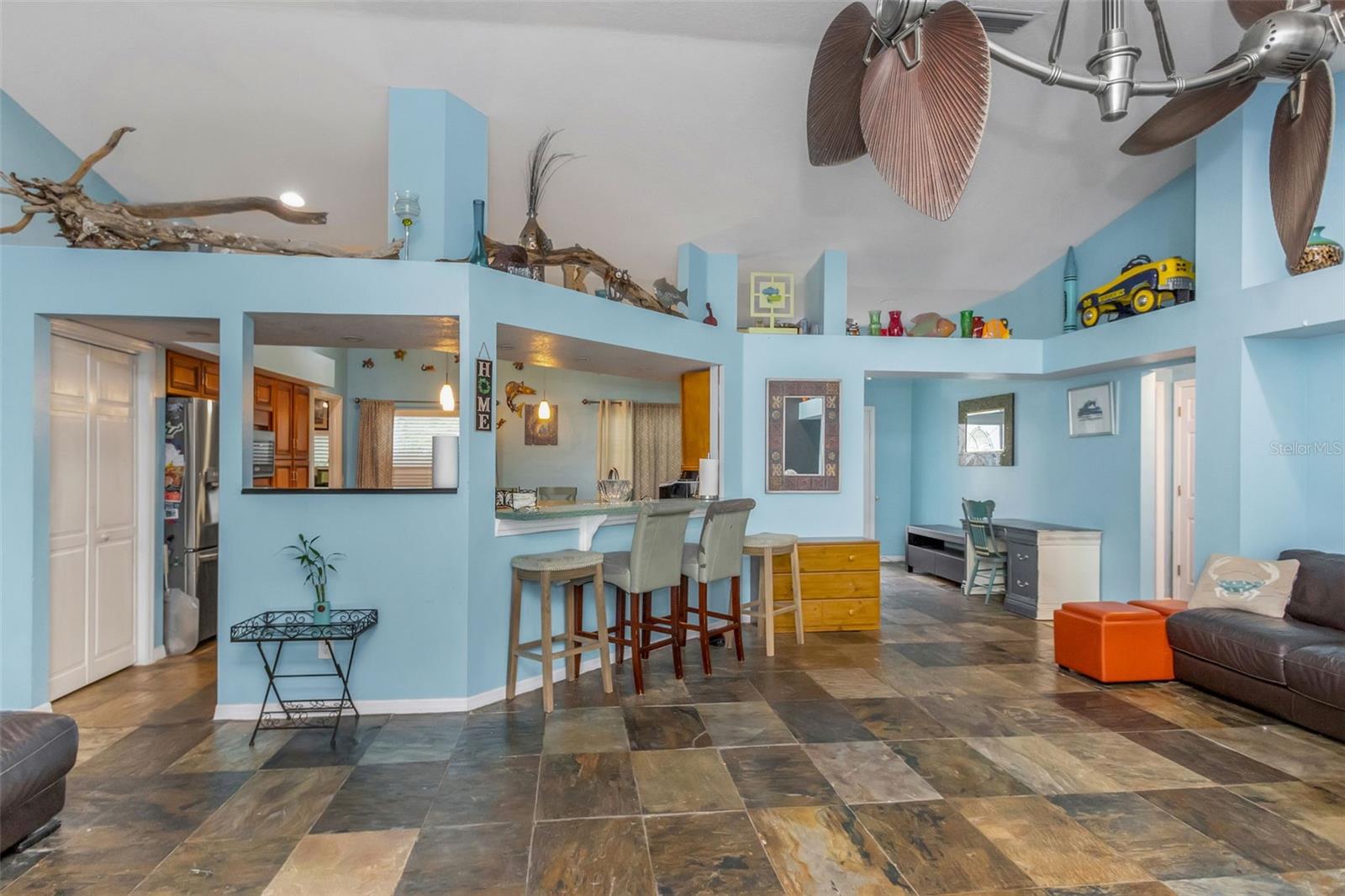 Image 41 of 96 For 424 Island Cay Way