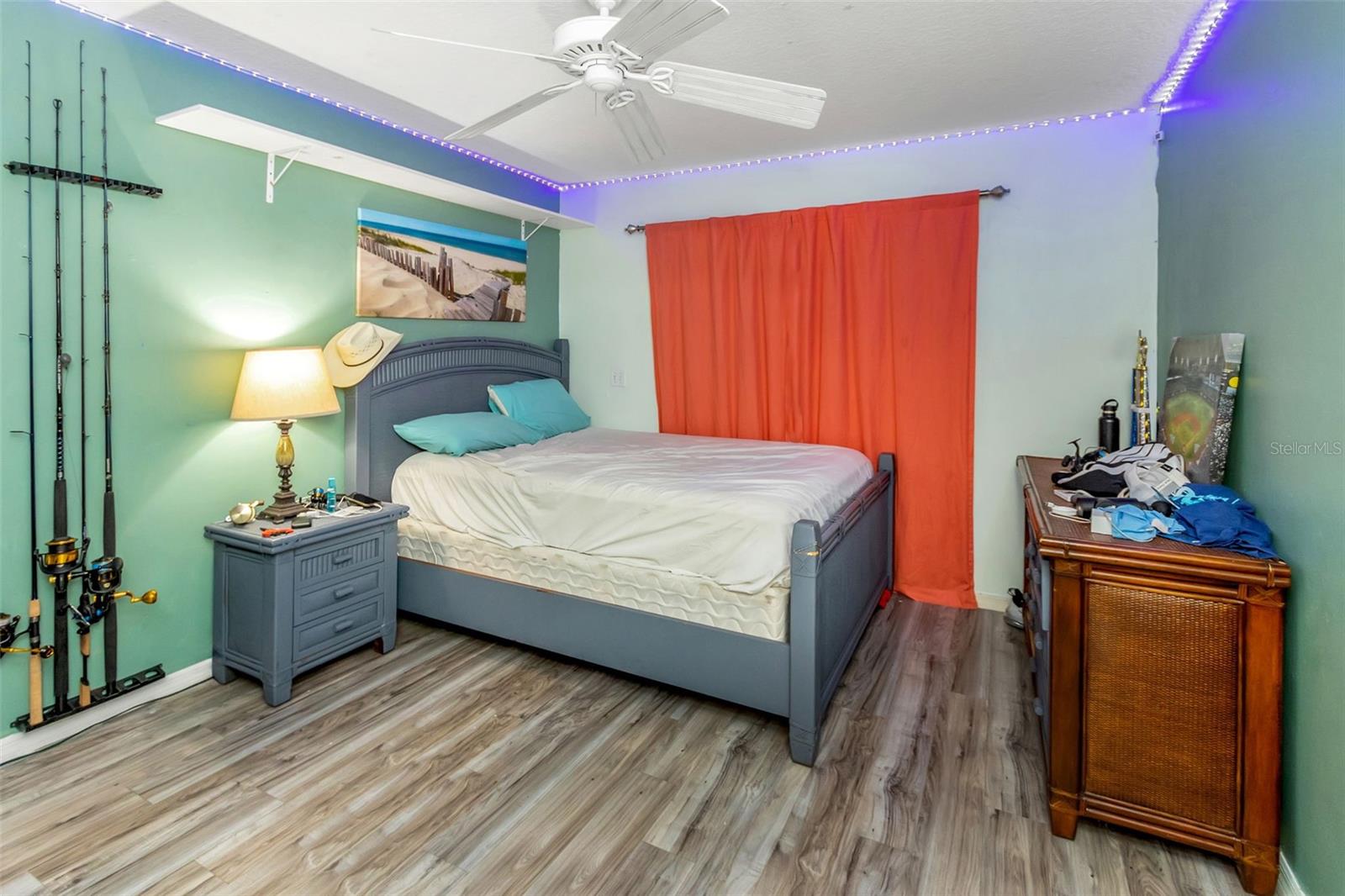 Image 48 of 96 For 424 Island Cay Way