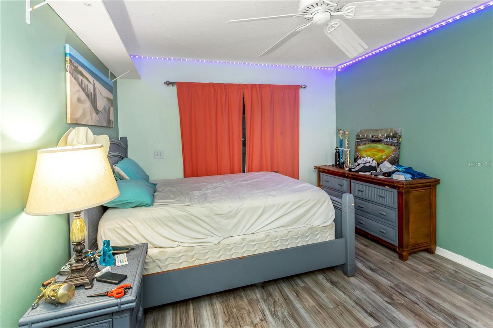 Image 50 of 96 For 424 Island Cay Way