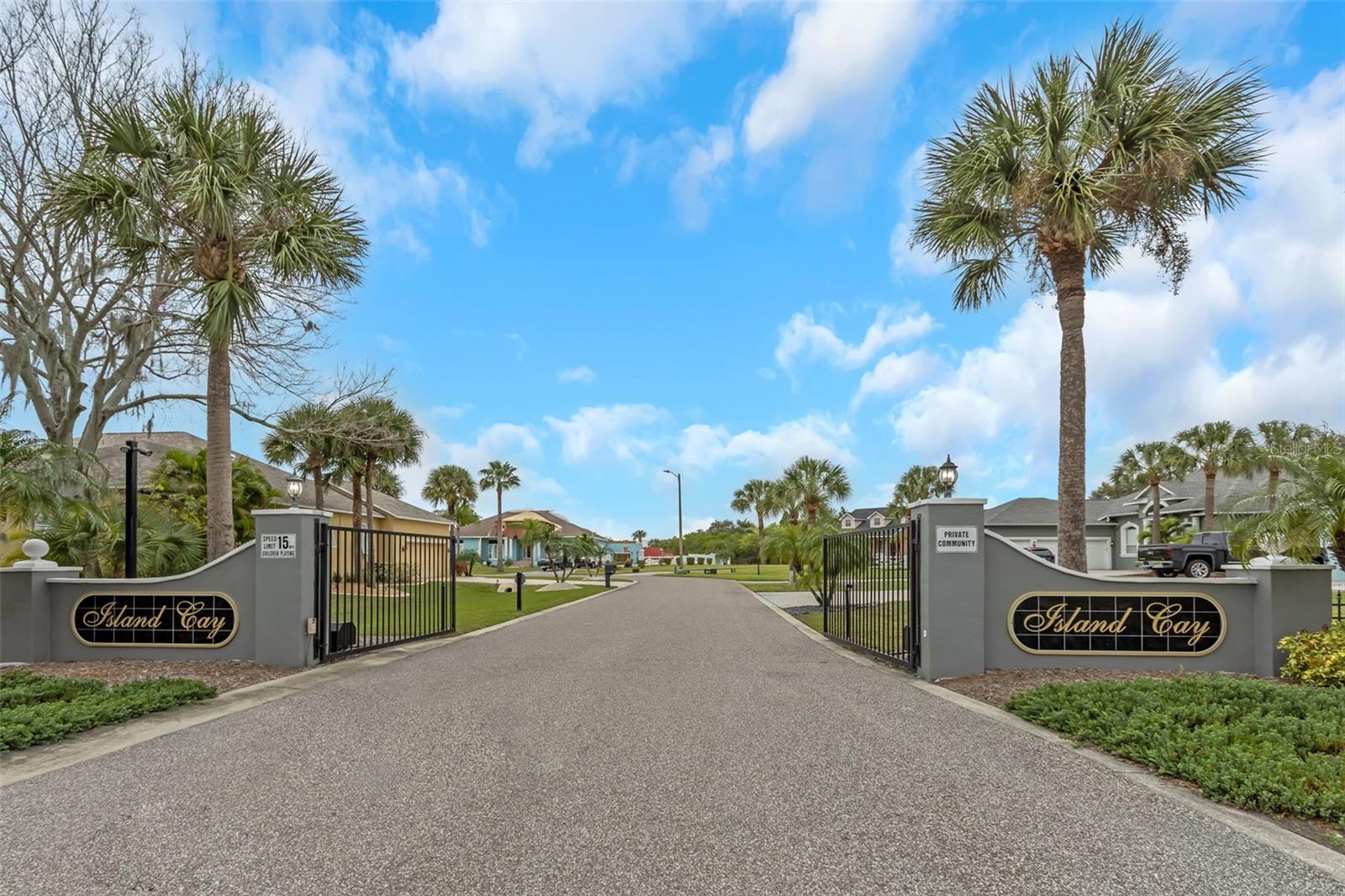 Image 65 of 96 For 424 Island Cay Way