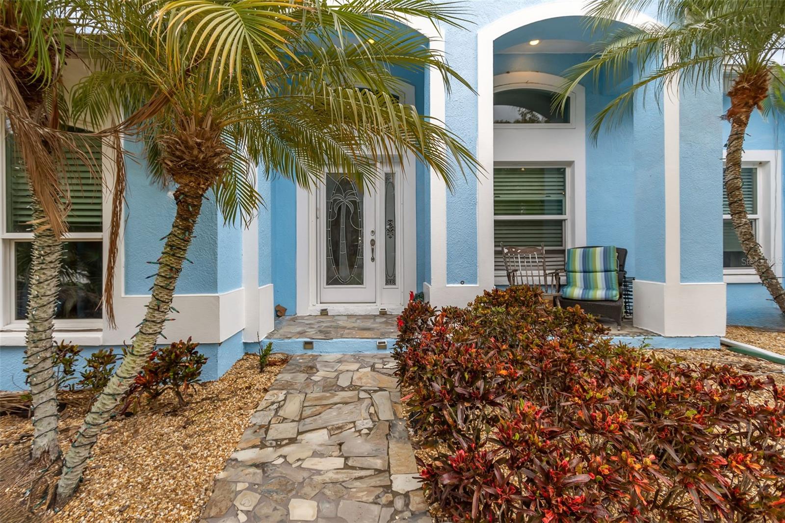 Image 7 of 96 For 424 Island Cay Way