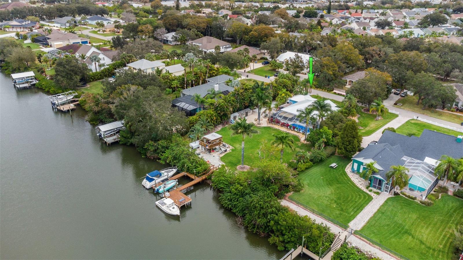 Image 72 of 96 For 424 Island Cay Way