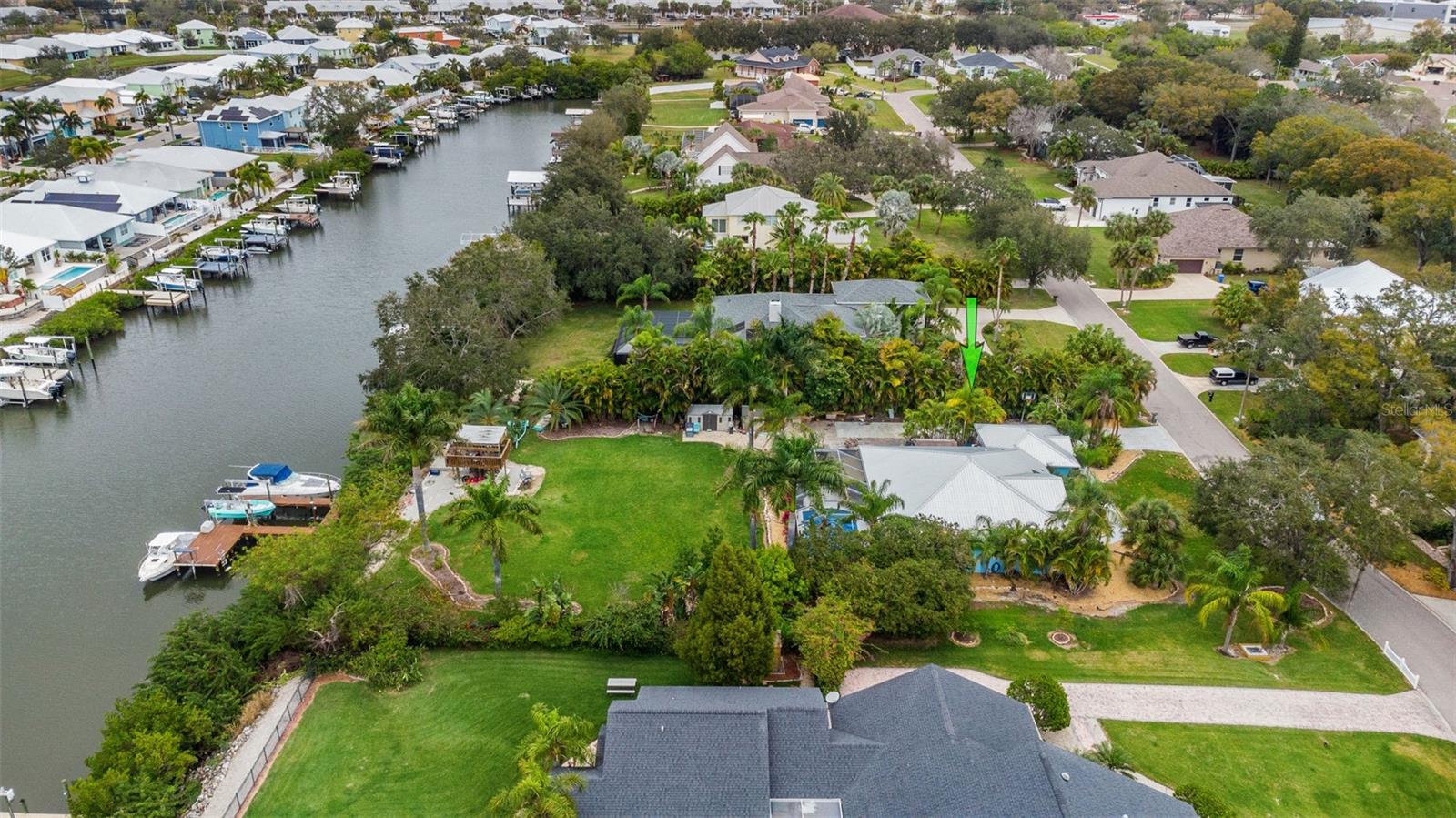 Image 73 of 96 For 424 Island Cay Way