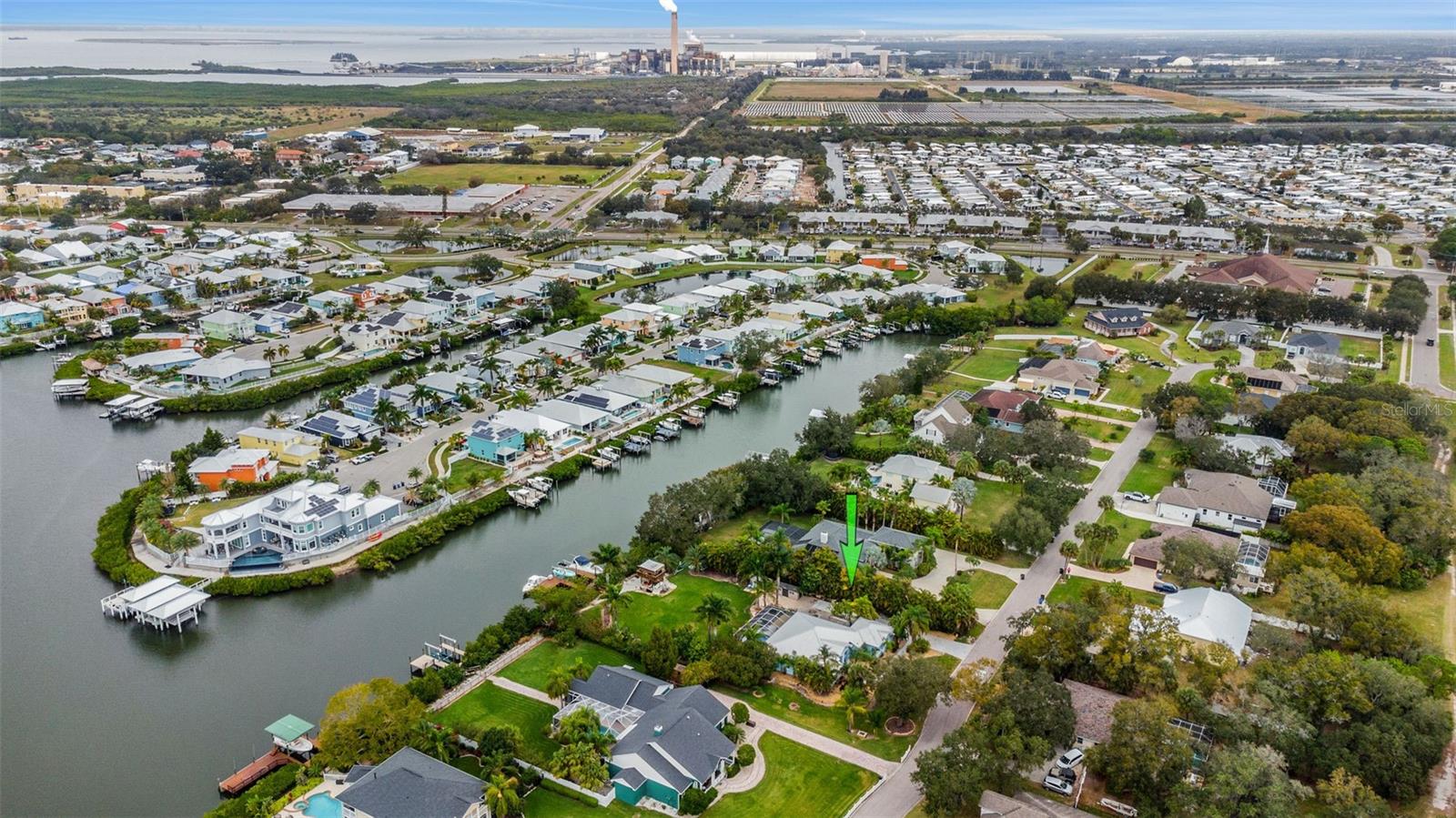 Image 80 of 96 For 424 Island Cay Way