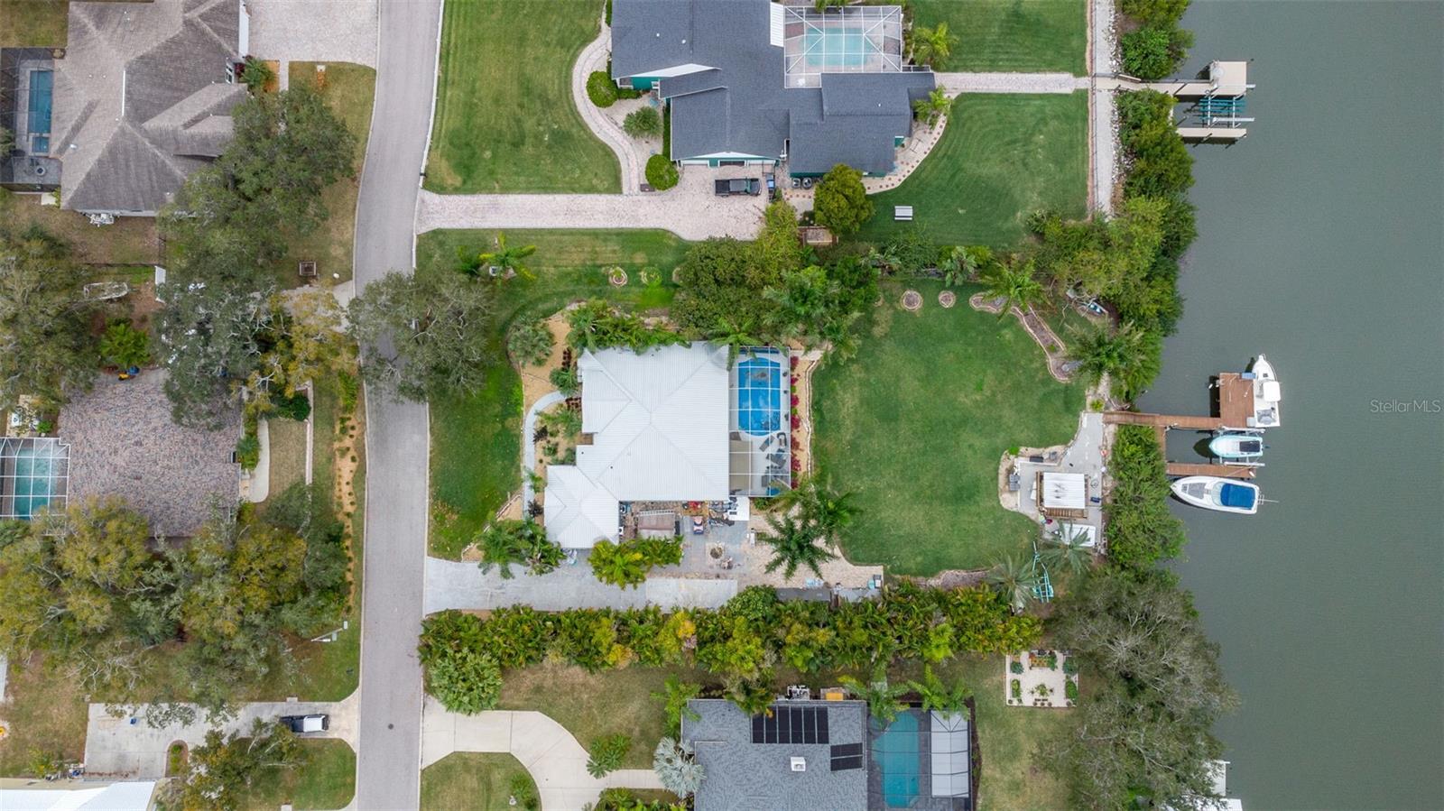 Image 84 of 96 For 424 Island Cay Way