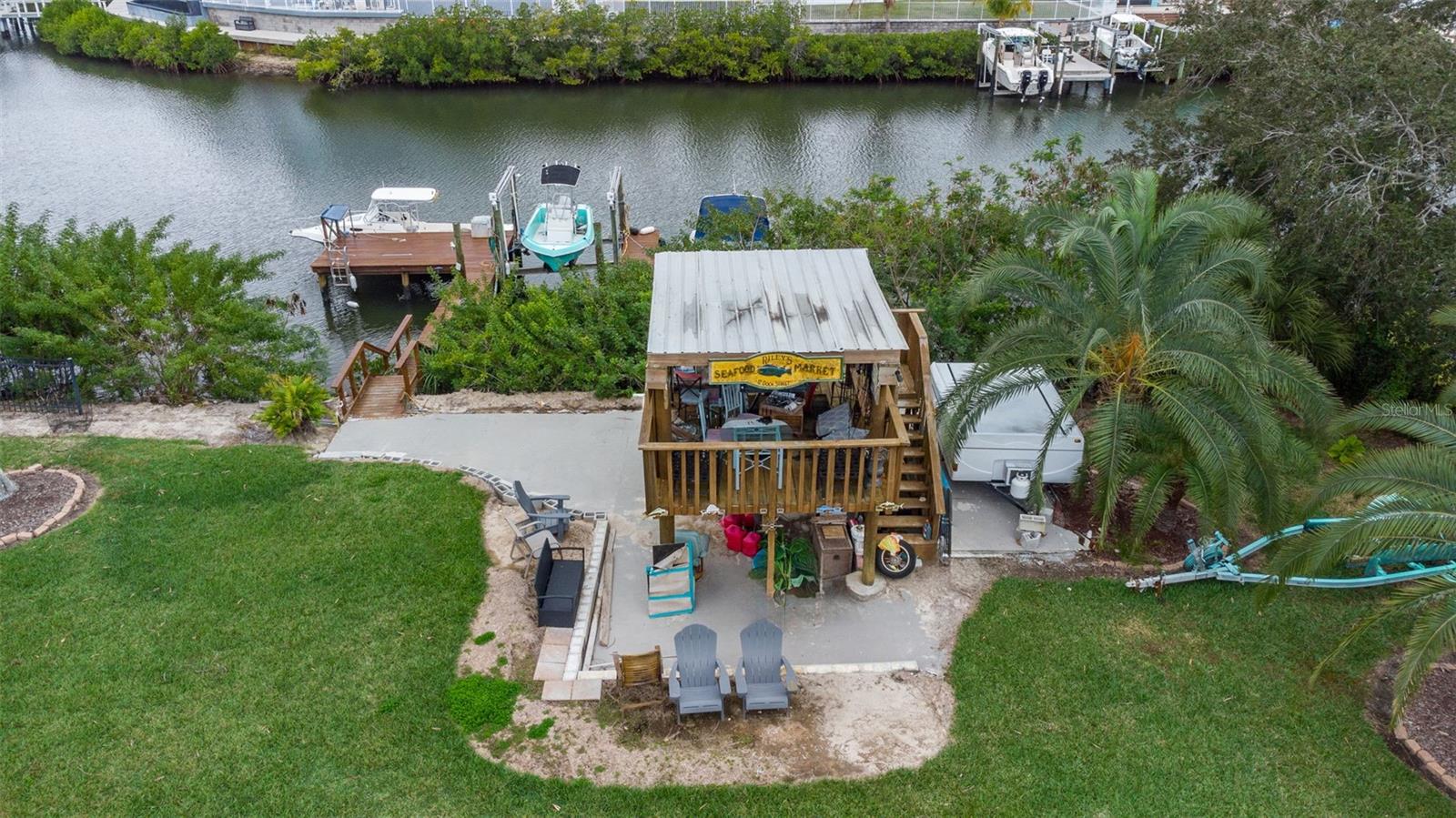 Image 89 of 96 For 424 Island Cay Way