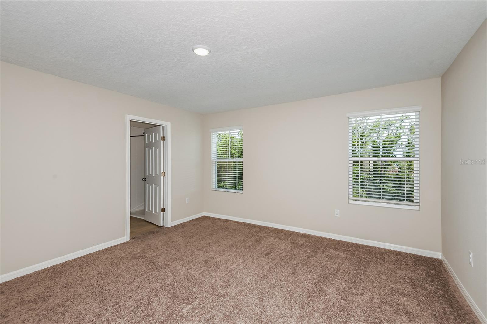 Image 10 of 21 For 37238 Sagemoor Drive