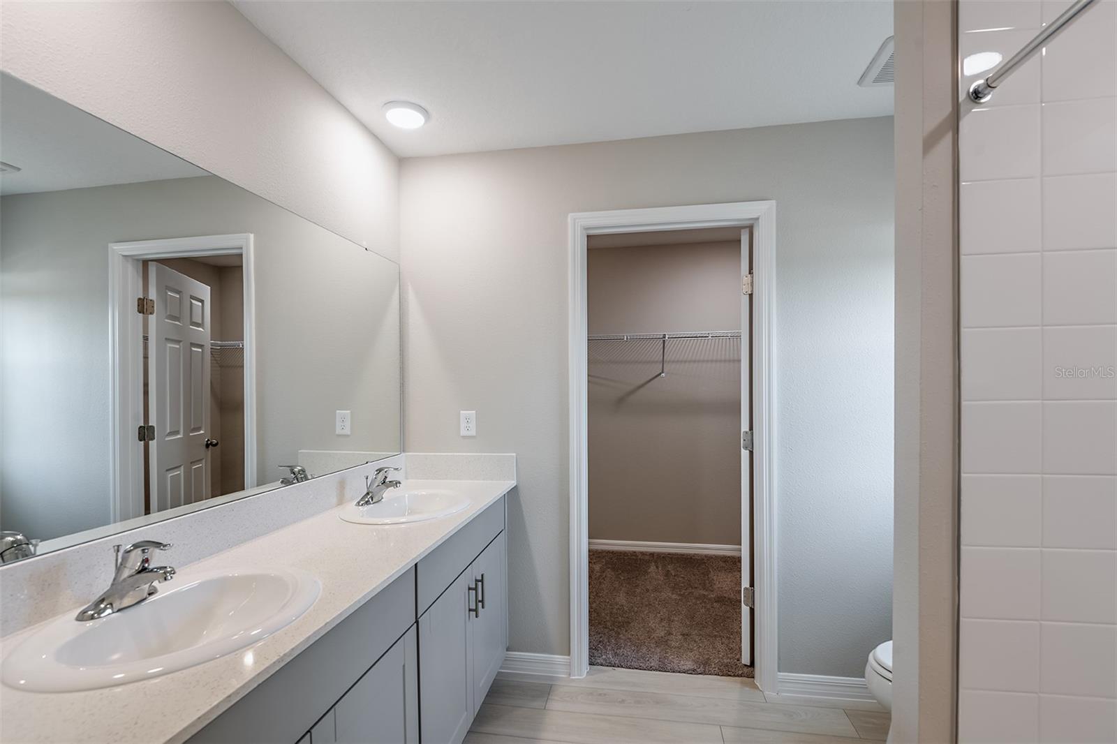 Image 12 of 21 For 37238 Sagemoor Drive