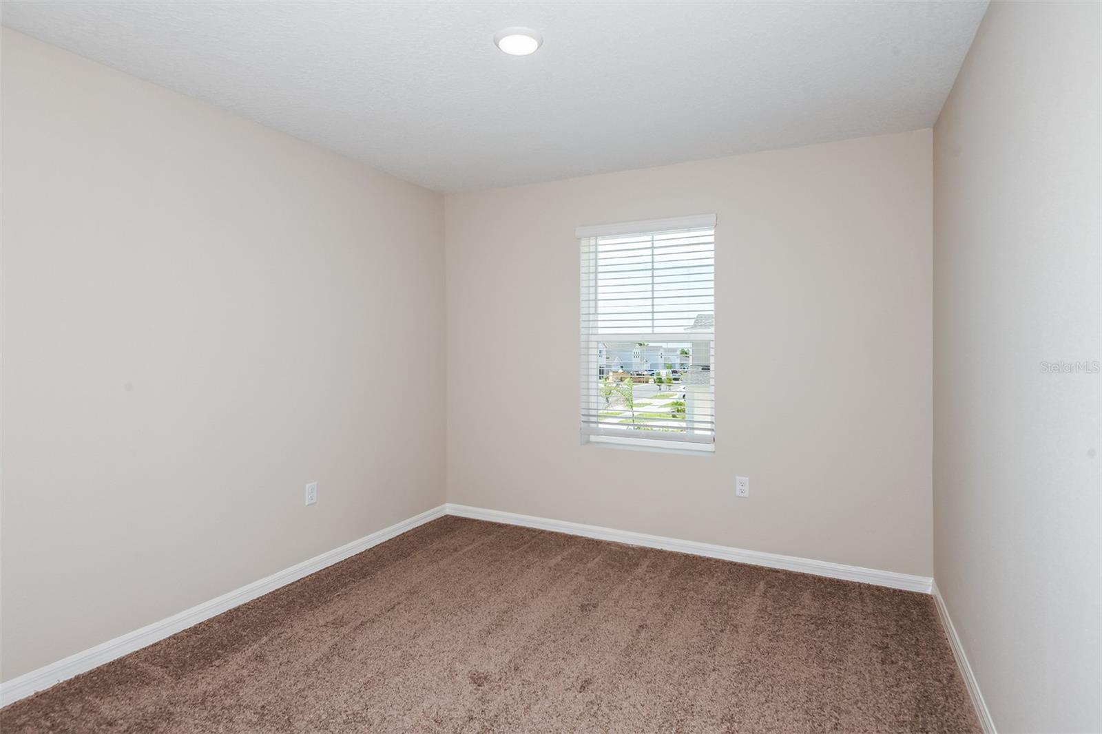 Image 18 of 21 For 37238 Sagemoor Drive
