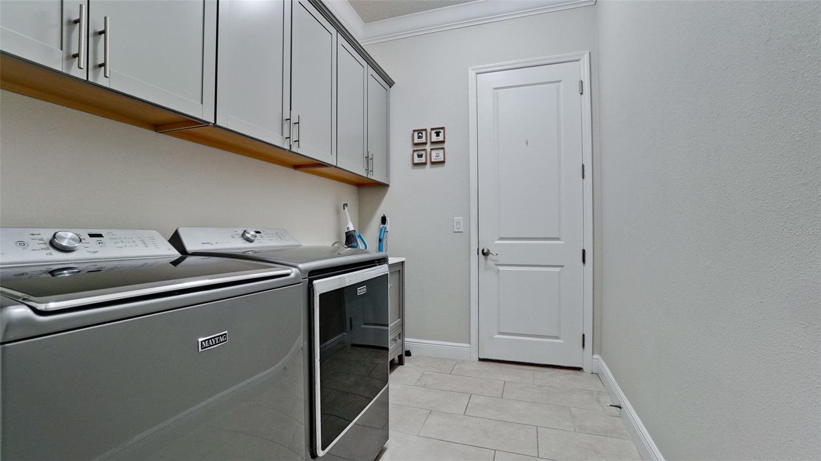 Image 22 of 50 For 16612 5th Avenue E