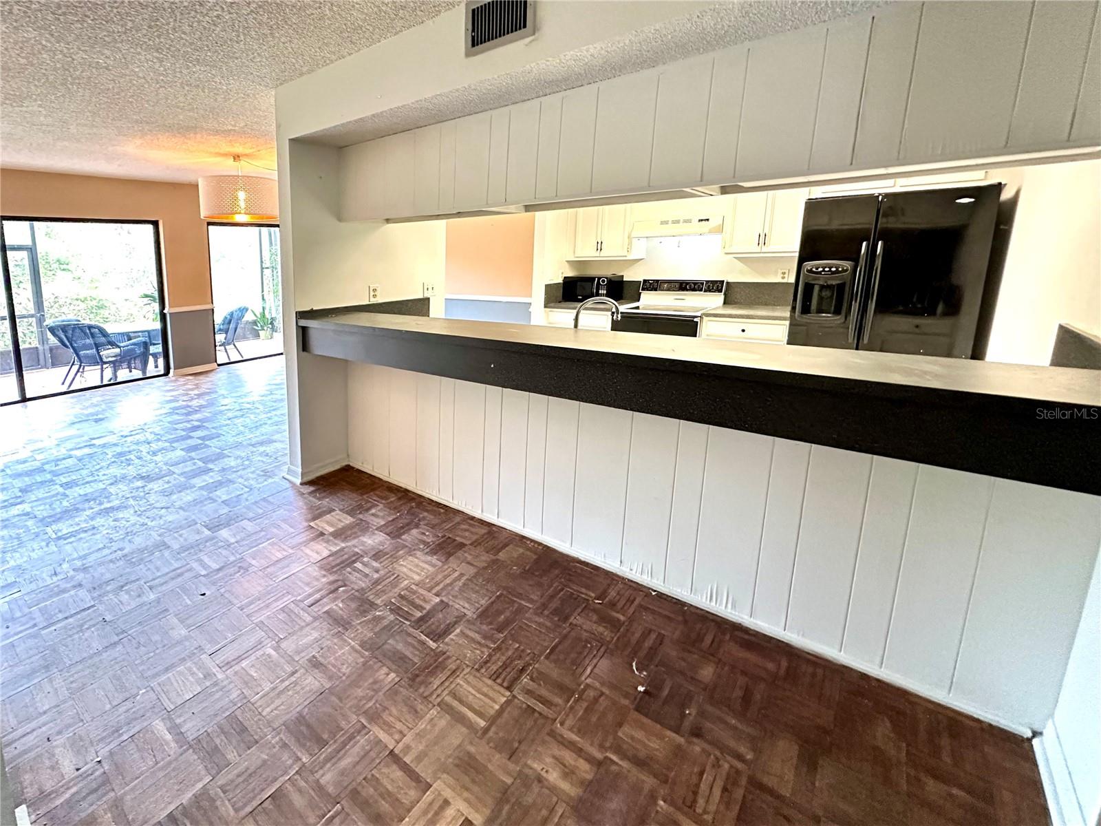 Image 8 of 58 For 5454 Saddlebrook Way Unit # 2