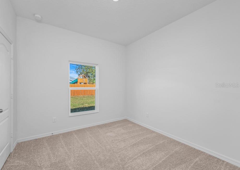 Image 10 of 22 For 385 Begonia Court