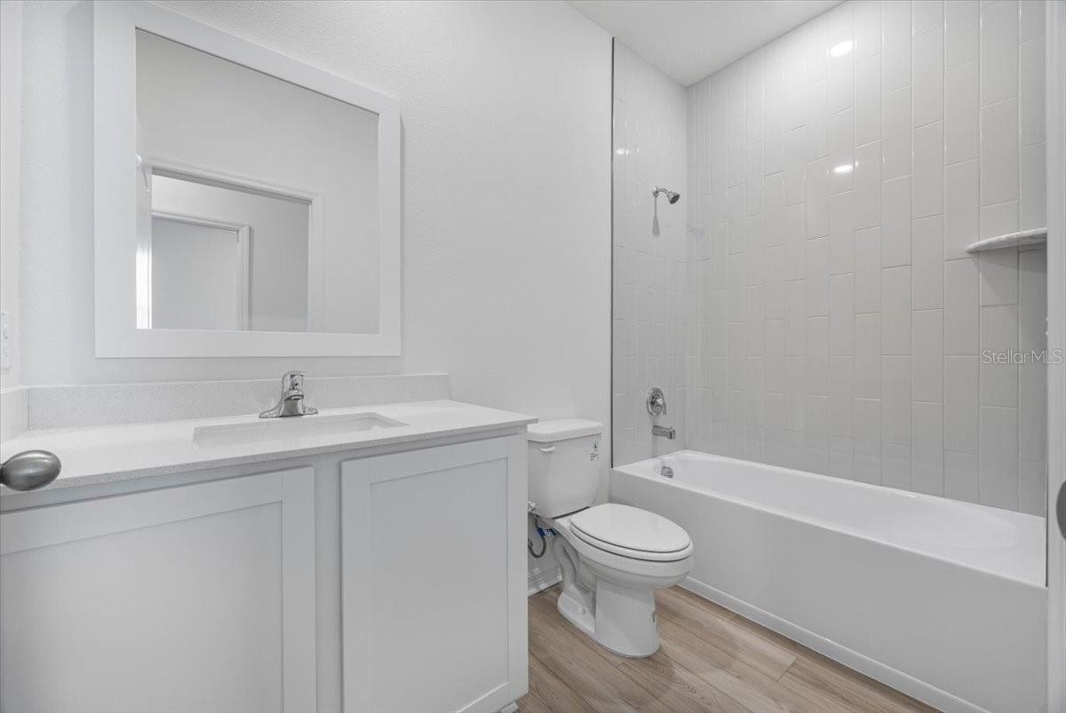 Image 19 of 22 For 385 Begonia Court
