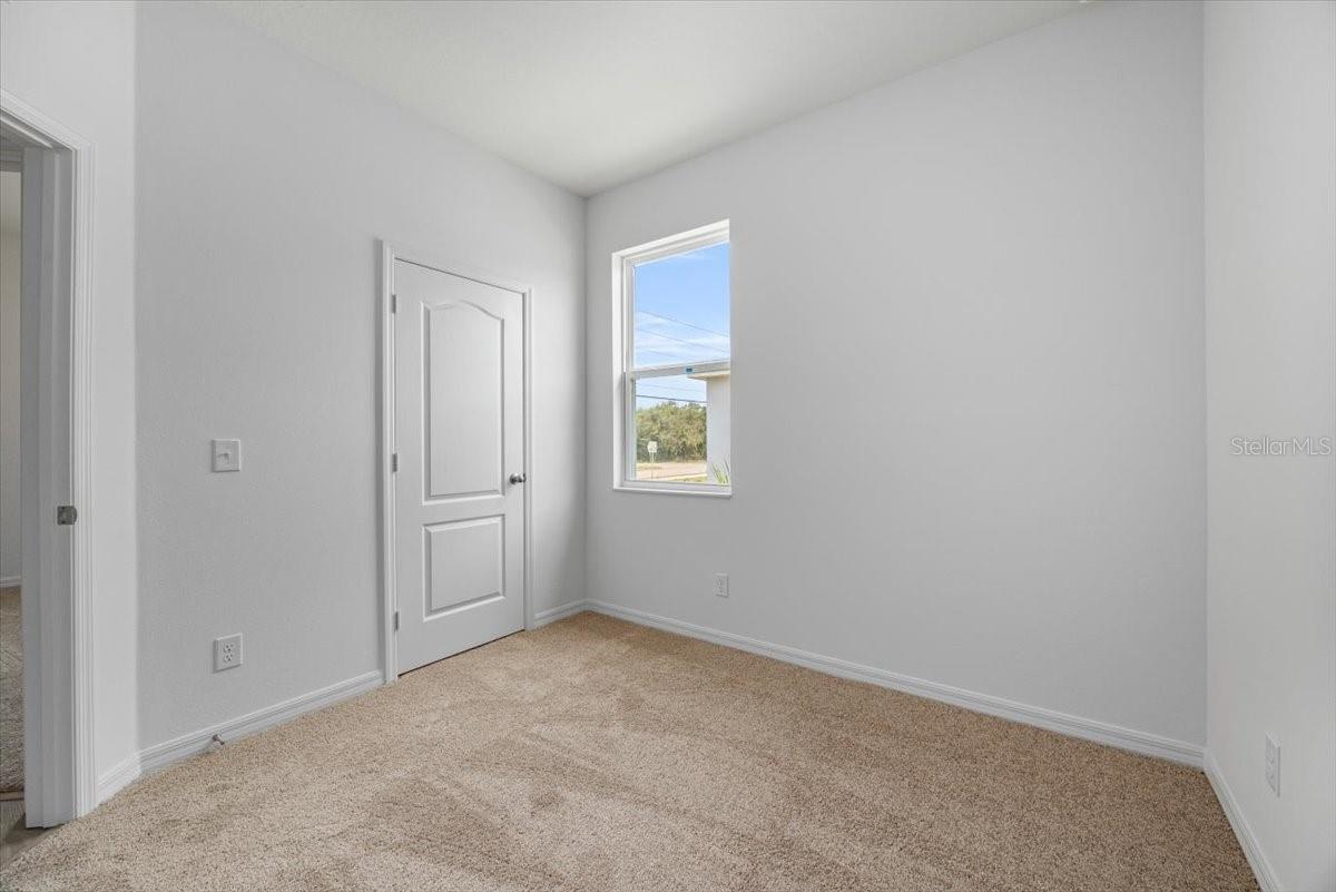 Image 22 of 22 For 385 Begonia Court