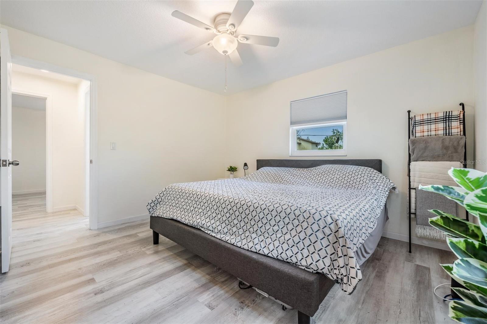 Image 18 of 35 For 4568 67th Street N