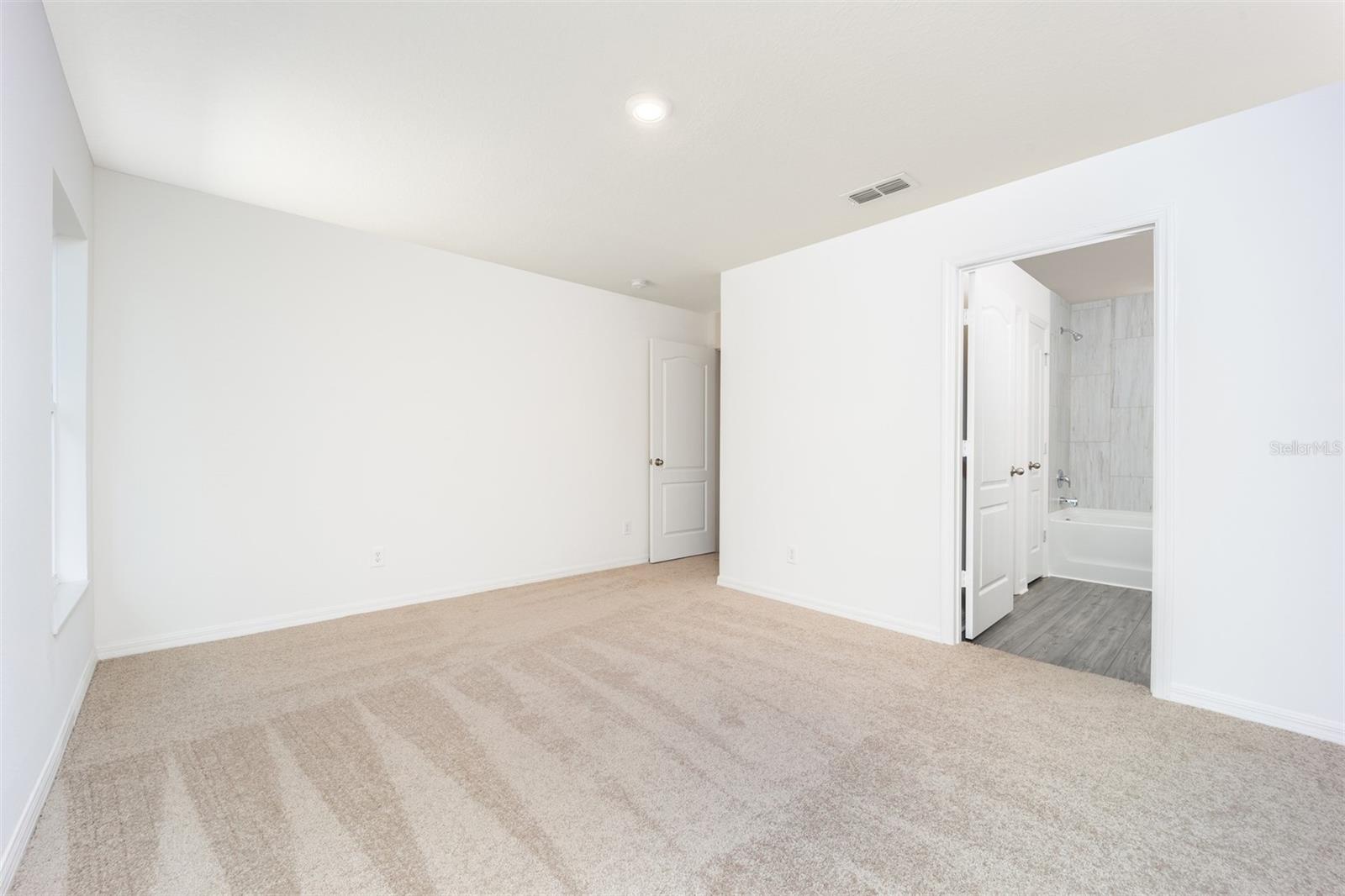 Image 11 of 17 For 3723 Bergamot Street