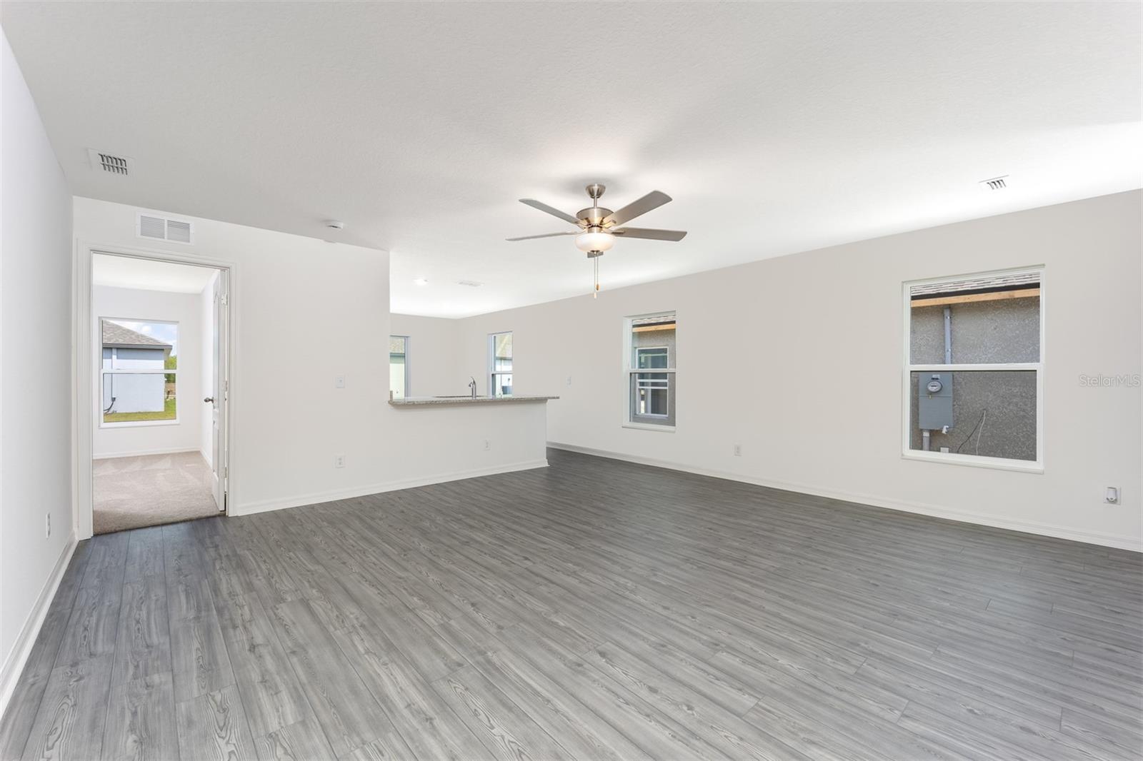 Image 9 of 17 For 3723 Bergamot Street