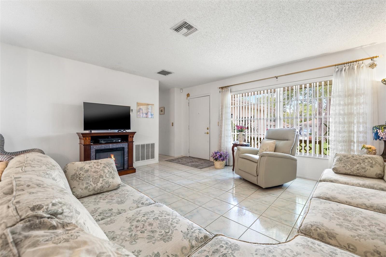 Image 6 of 41 For 3360 Masters Drive