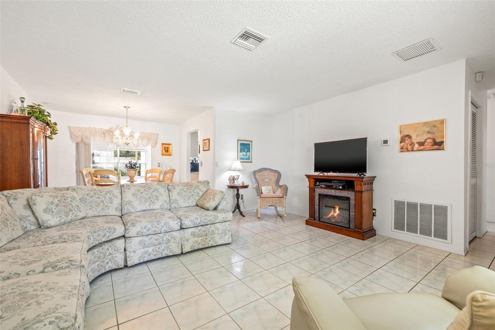 Image 7 of 41 For 3360 Masters Drive