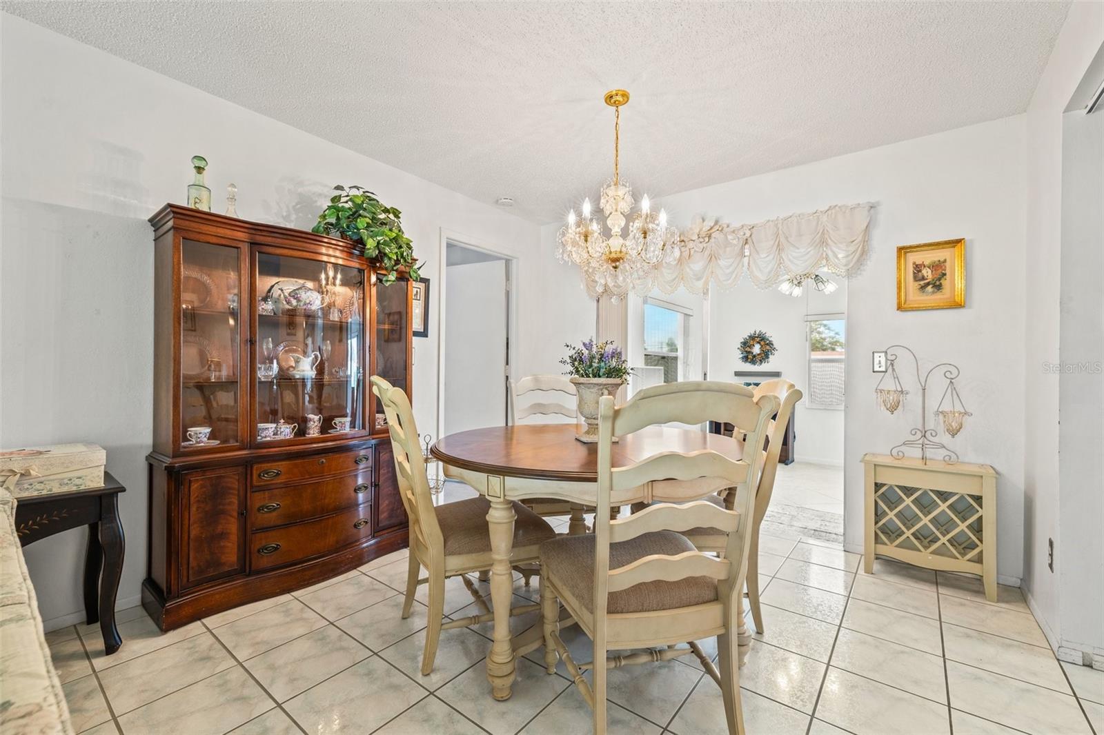 Image 8 of 41 For 3360 Masters Drive