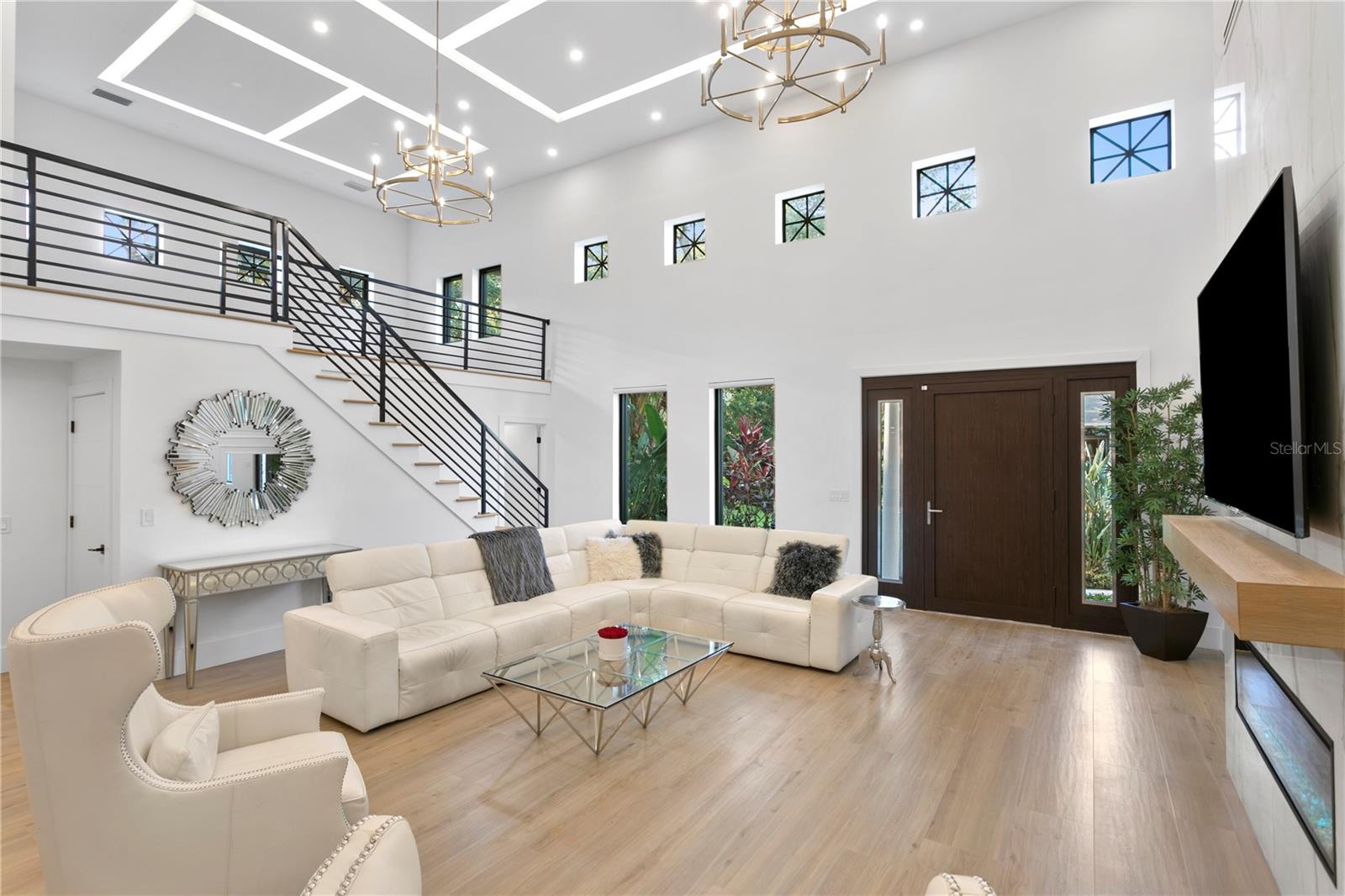 Listing photo id 21 for 4308 Beach Park Drive