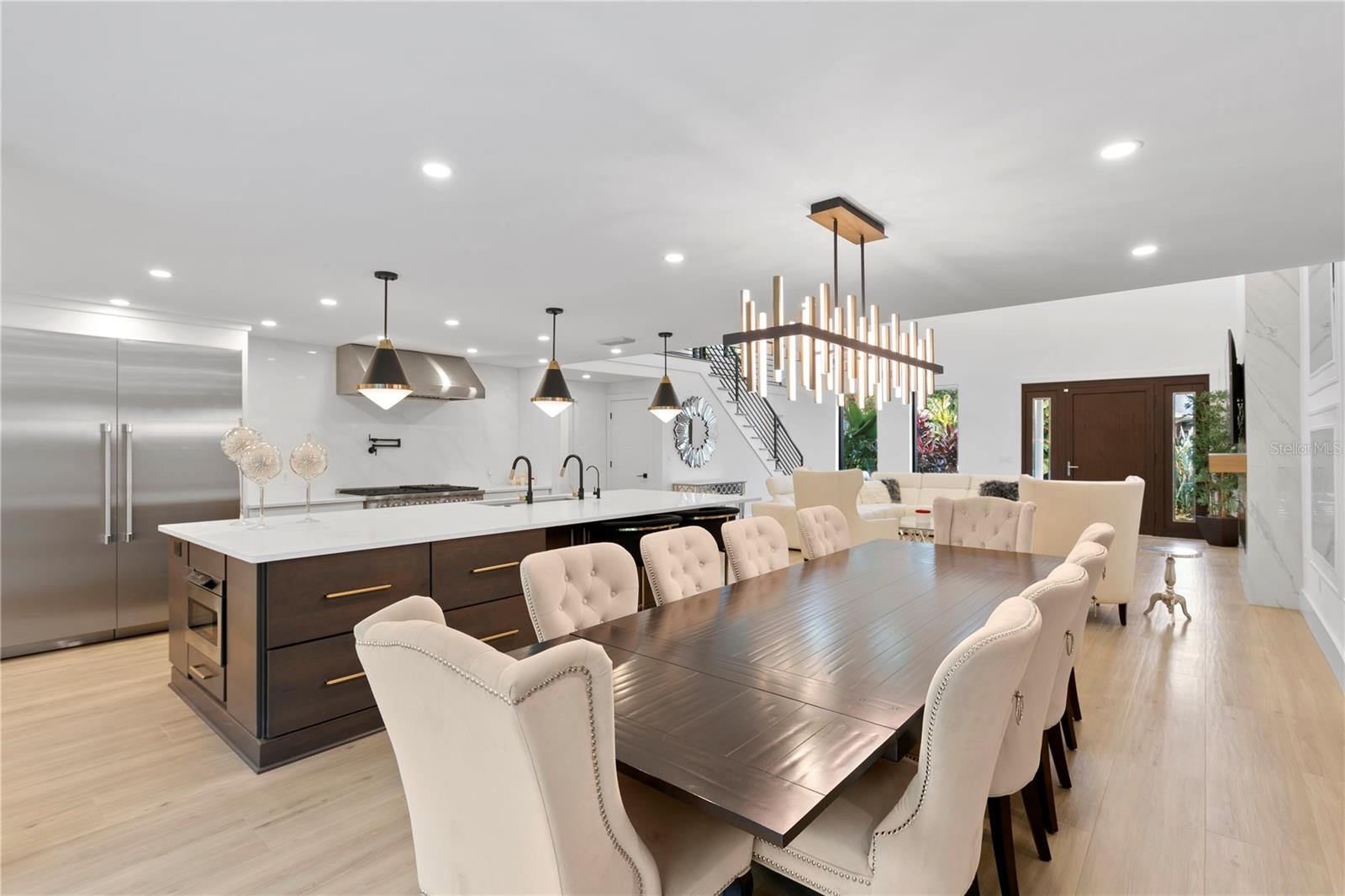 Listing photo id 25 for 4308 Beach Park Drive