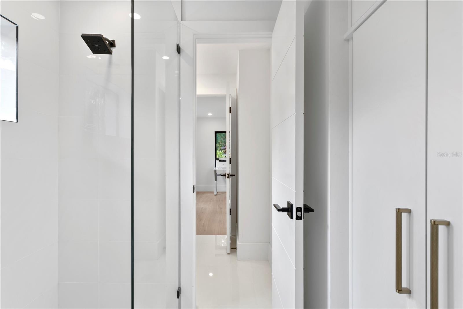 Listing photo id 46 for 4308 Beach Park Drive