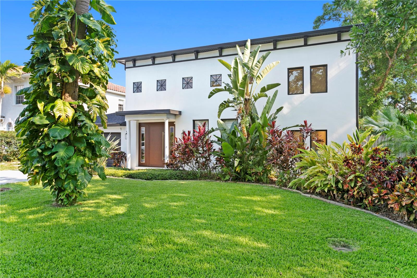 Listing photo id 3 for 4308 Beach Park Drive