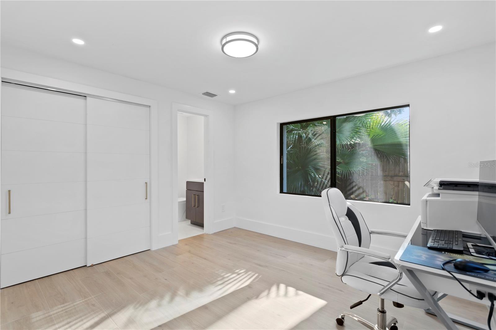 Listing photo id 49 for 4308 Beach Park Drive