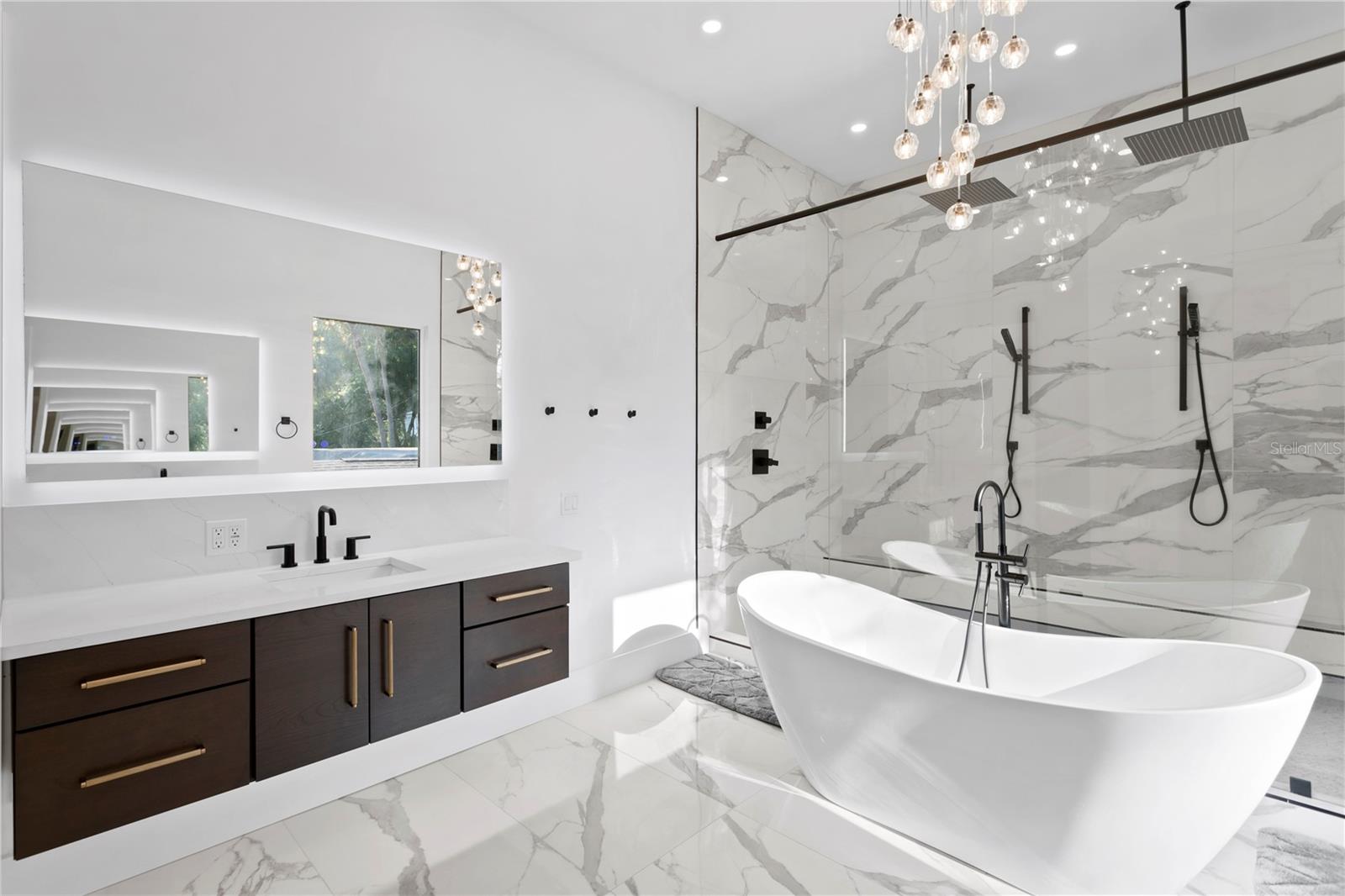 Listing photo id 57 for 4308 Beach Park Drive