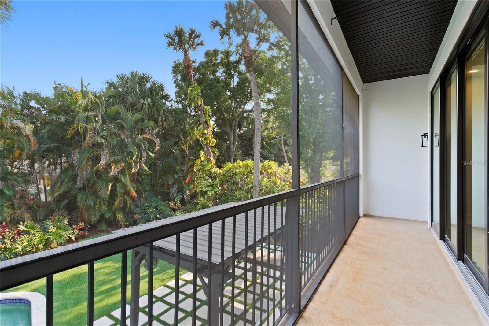 Listing photo id 65 for 4308 Beach Park Drive