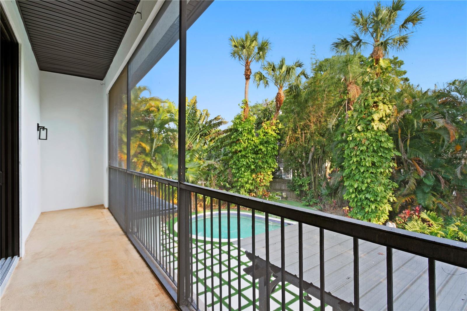 Listing photo id 66 for 4308 Beach Park Drive