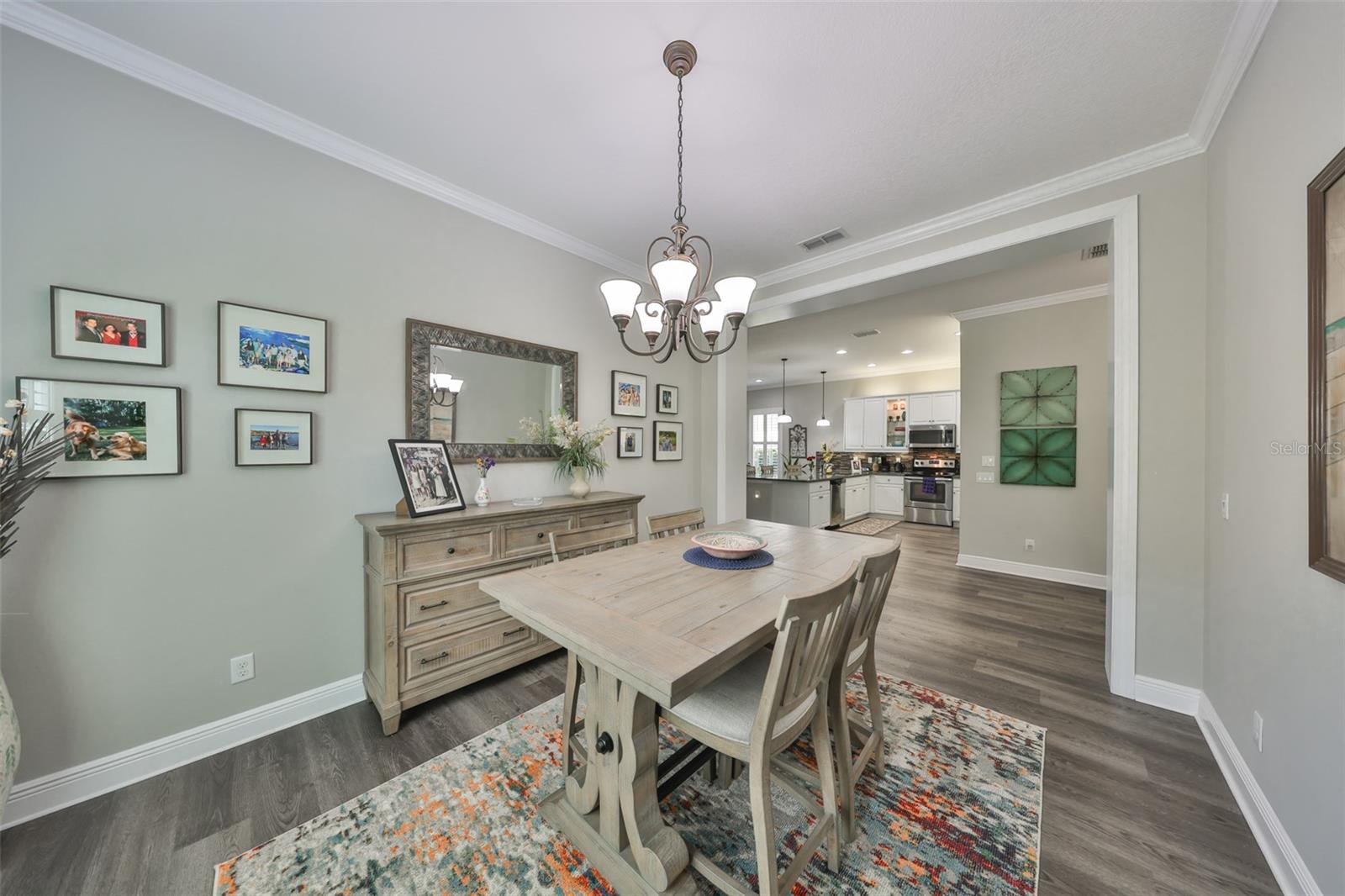 Image 16 of 52 For 4811 Sandy Glen Way