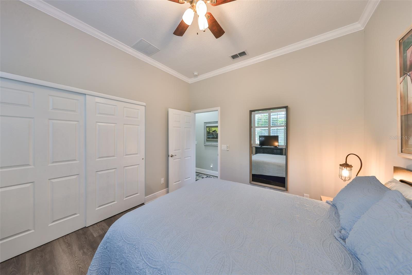 Image 31 of 52 For 4811 Sandy Glen Way