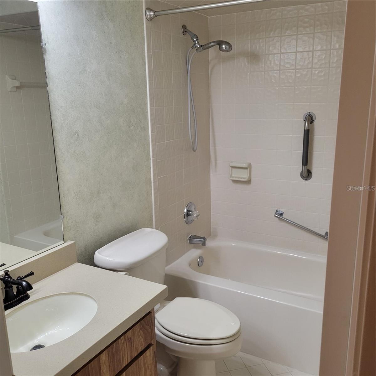 Image 7 of 11 For 38243 Ironwood Place