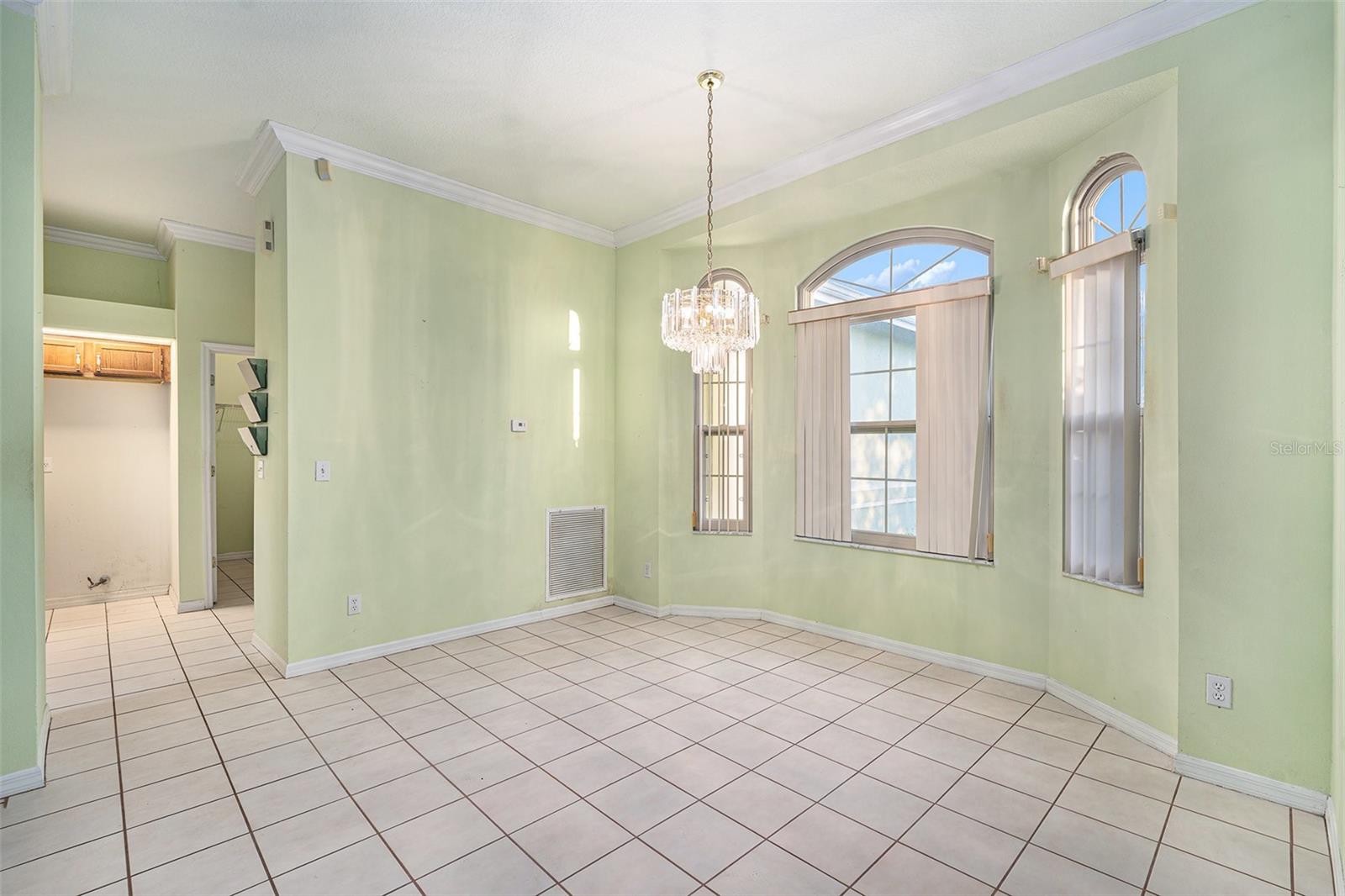 Image 7 of 30 For 3545 Lake Drive