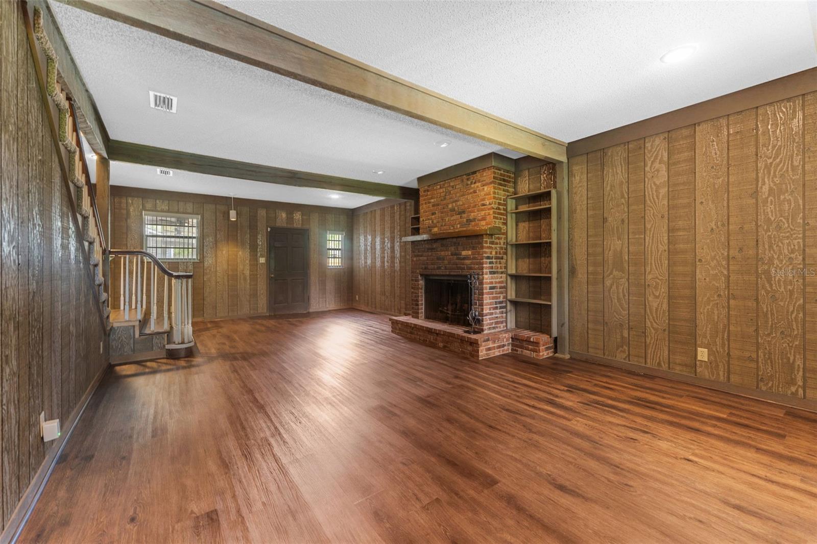 Image 10 of 64 For 21851 Hale Road