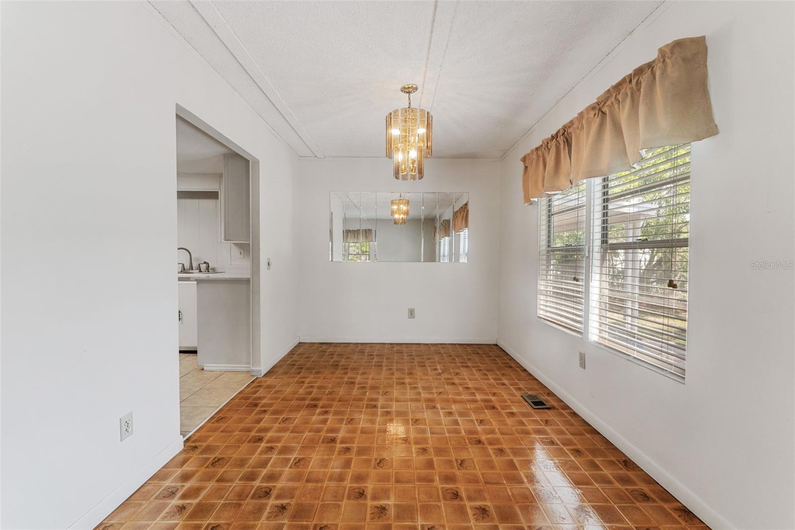 Image 20 of 64 For 21851 Hale Road