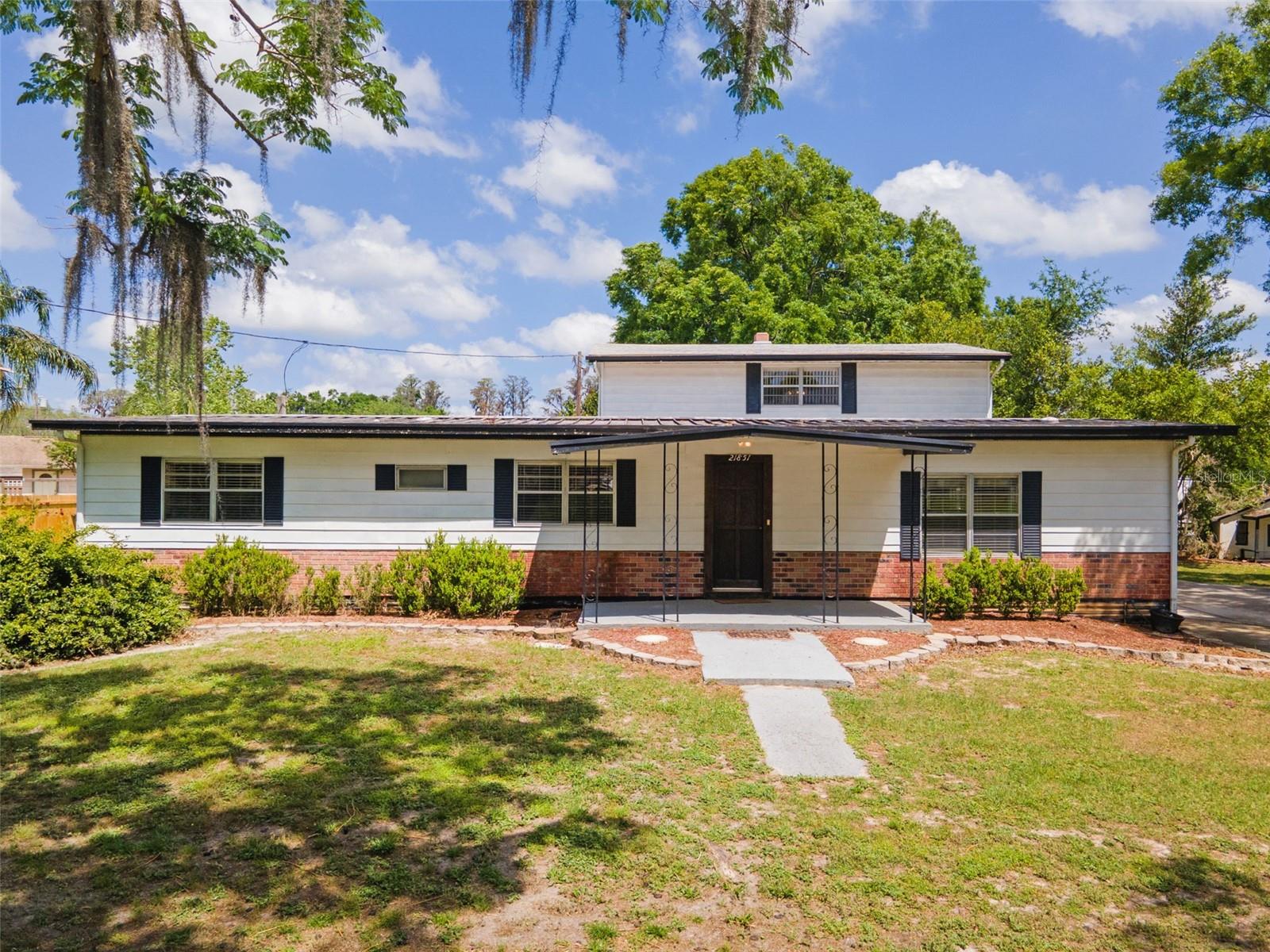 Image 6 of 64 For 21851 Hale Road