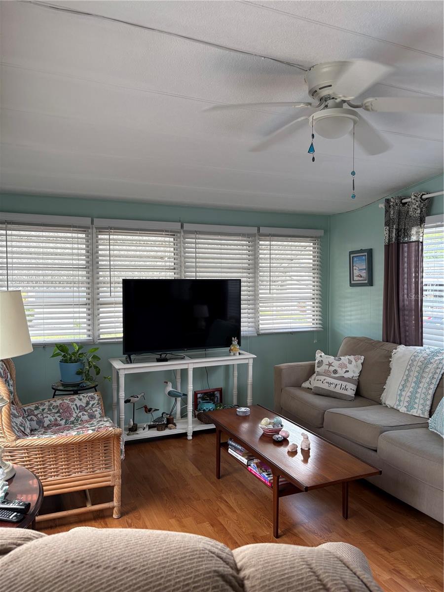 Image 15 of 46 For 11087 102nd Way 207