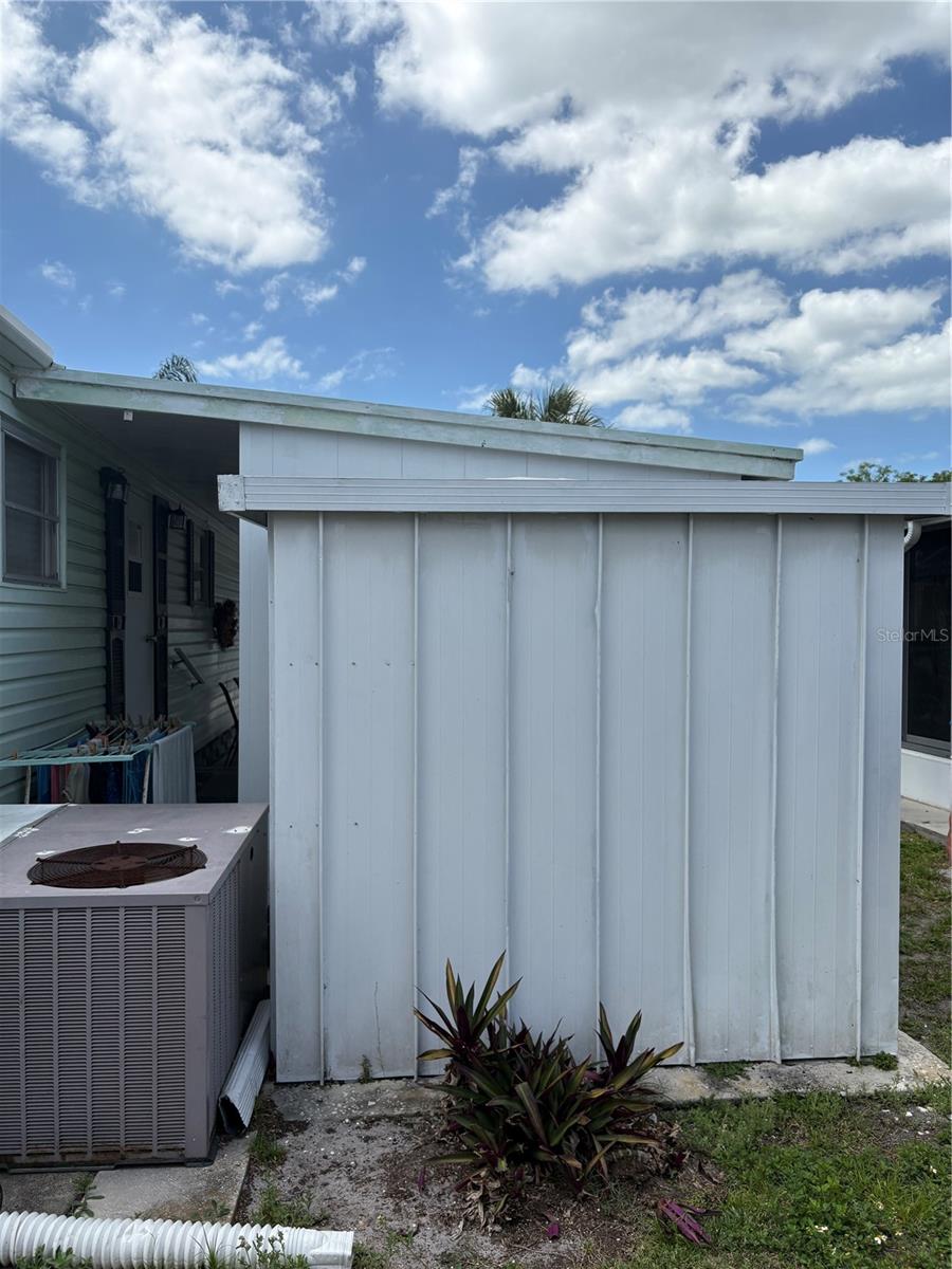 Image 42 of 46 For 11087 102nd Way 207