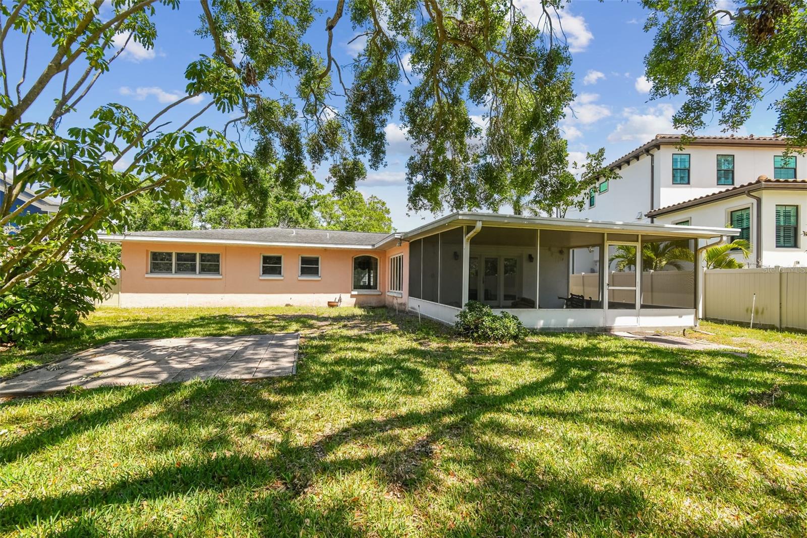 Image 11 of 27 For 2607 Bryant Circle