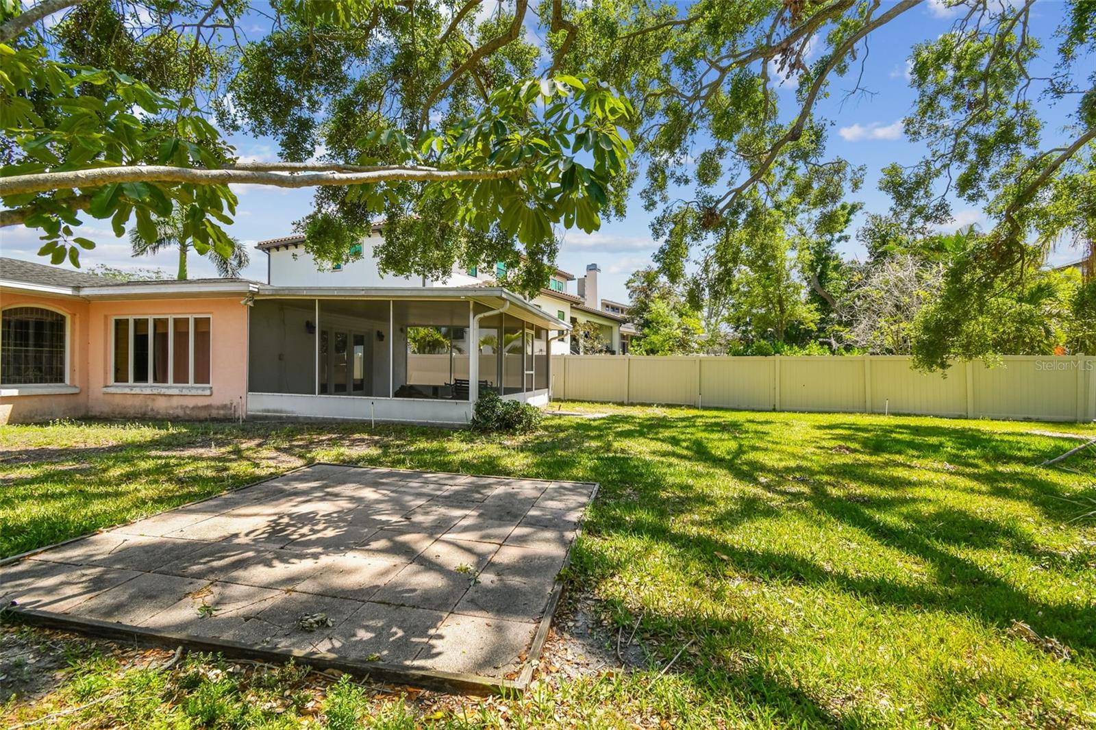 Image 12 of 27 For 2607 Bryant Circle