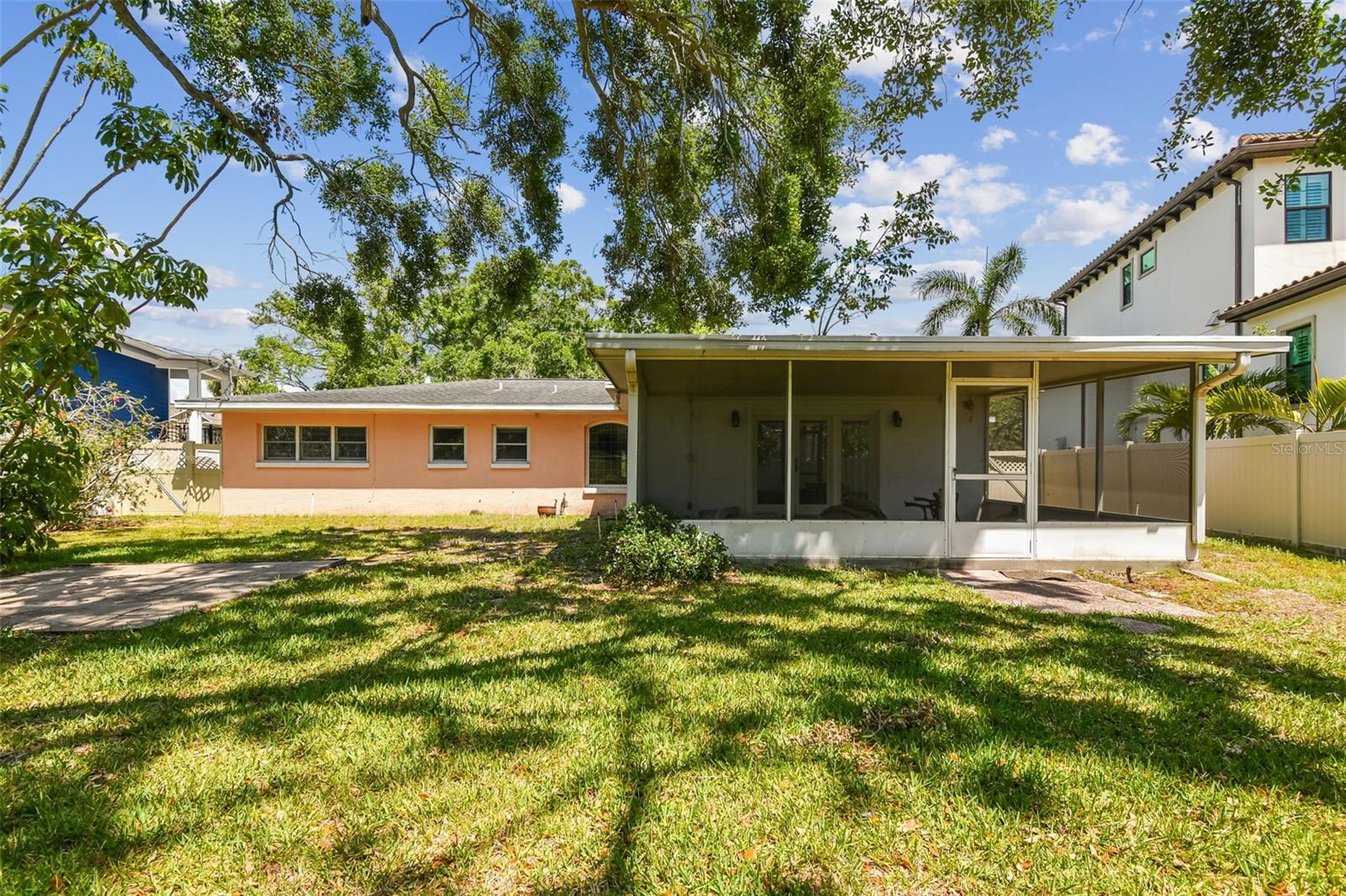 Image 16 of 27 For 2607 Bryant Circle